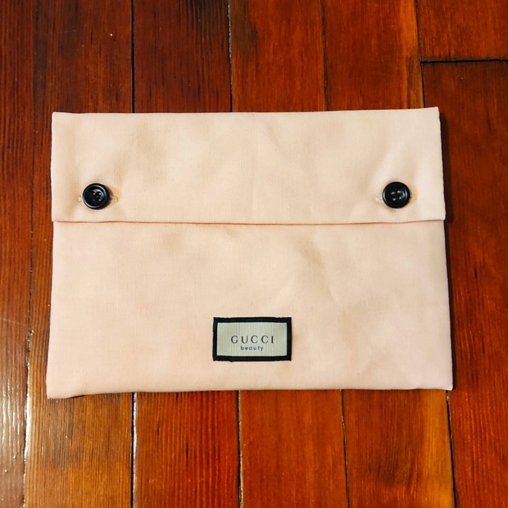 Gucci beauty bag